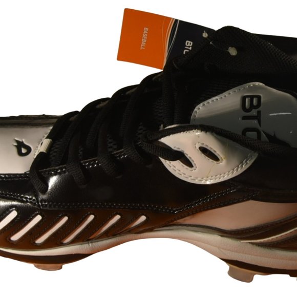 Athletic_Shoes